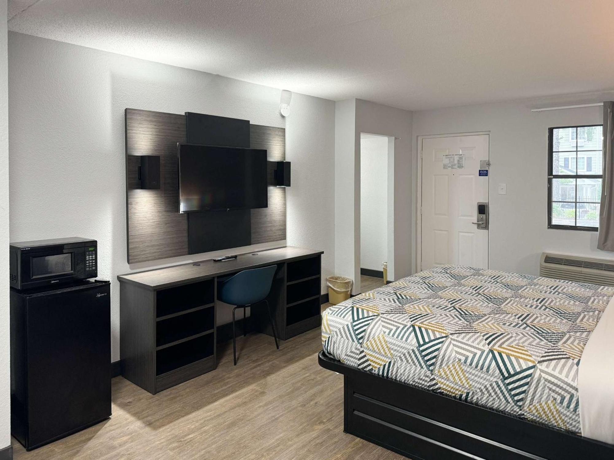 Motel 6 Huntsville Al University Dr. Exteriör bild